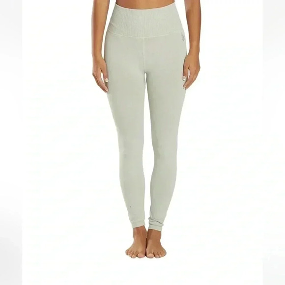 NWOT FREE PEOPLE  Good Karma Yoga Leggings XS/S - Picture 1 of 8